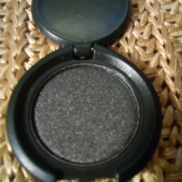 ATTN: PICK 5 FOR 25 IBY LUSH EYESHADOW SINGLE - Picture 3 of 5